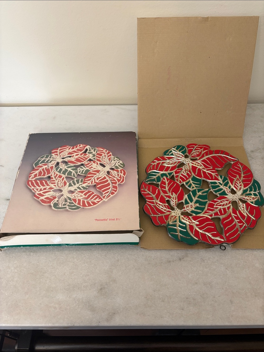 Poinsettia Holiday Trivet - Red and Green